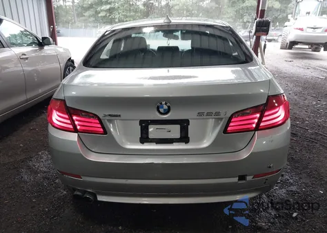 2013 BMW 528I xDrive из США, поврежденный, VIN WBAXH5C58DDW11840